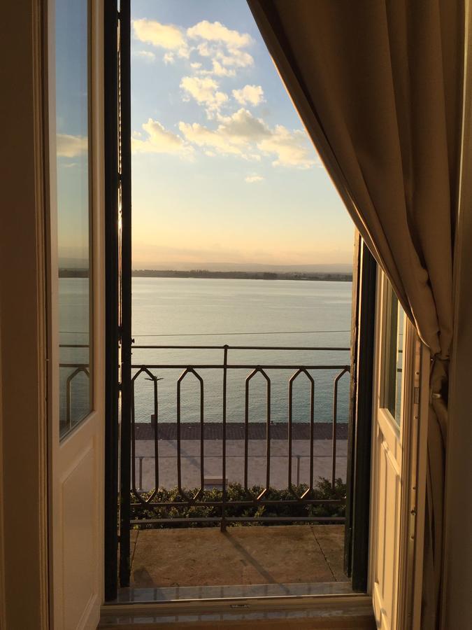 סירקוזה Dimora Di Ulisse Sea View Holiday Apartment מראה חיצוני תמונה